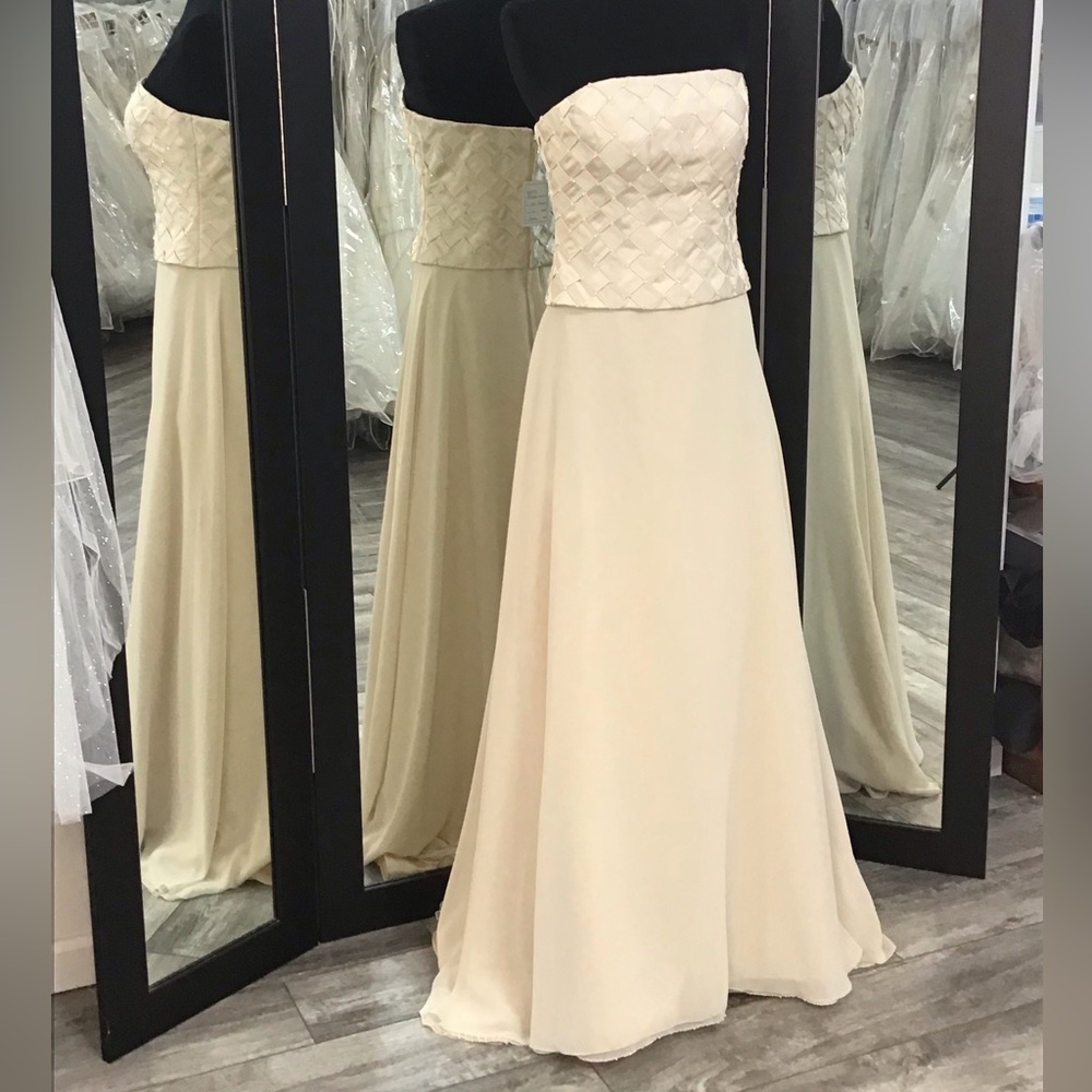 Strapless Woven Bodice A-Line Dress in beige/ivory